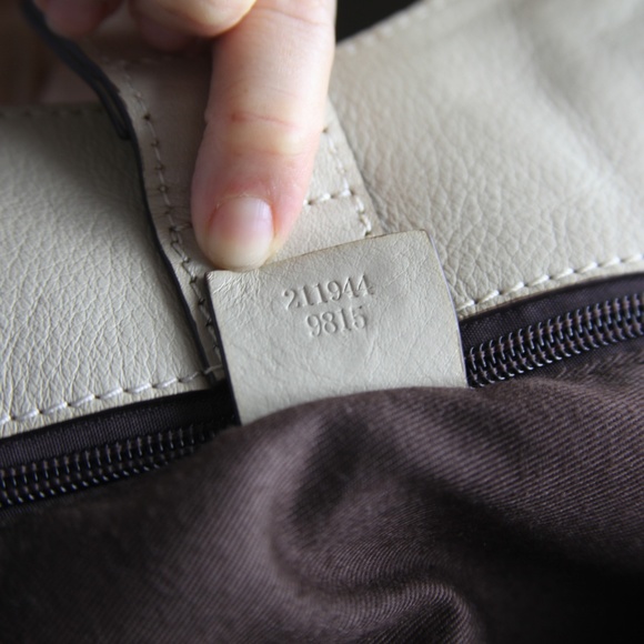 Authentic Gucci Sukey Hobo Tote Handbag - Picture 6 of 8